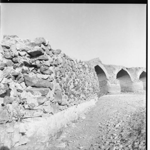 Hasht Cheshmeh Bridge