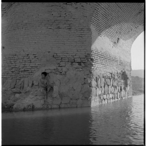 Hasht Cheshmeh Bridge