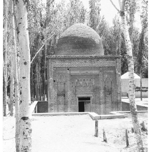 Pir Takistan Tomb