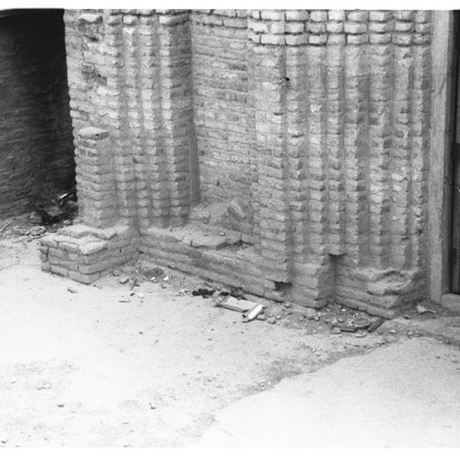 Pir Takistan Tomb