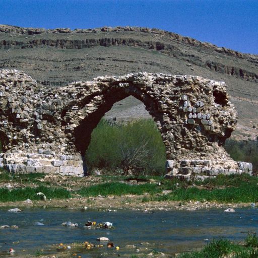 Pol Shekasteh (Bridge)