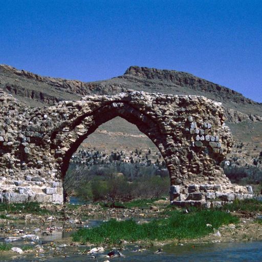 Pol Shekasteh (Bridge)